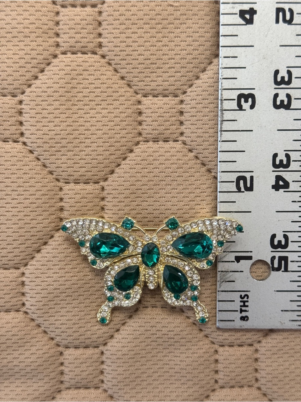 Gold & Emerald NWT Green Butterfly
Crystal Brooch Gift ready retail $42 - Picture 9 of 10